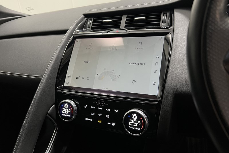 2022 (22) JAGUAR E-PACE 2.0 D200 R-Dynamic HSE 5dr Auto 5001625