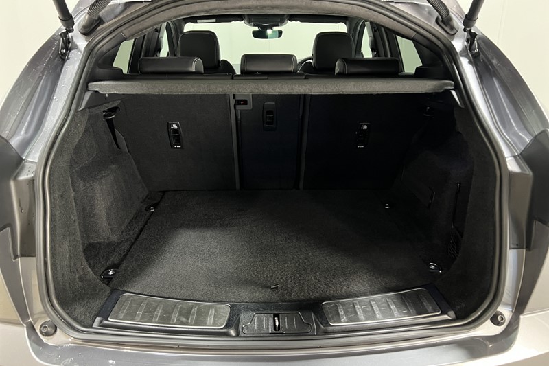 2022 (22) JAGUAR E-PACE 2.0 D200 R-Dynamic HSE 5dr Auto 5001642