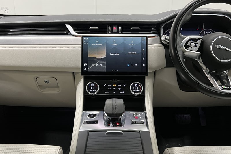 2021 (21) JAGUAR F-PACE 2.0 D200 R-Dynamic SE 5dr Auto AWD 5061822