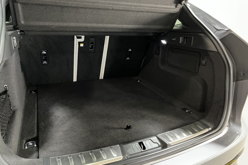 2021 (21) JAGUAR F-PACE 2.0 D200 R-Dynamic SE 5dr Auto AWD 5061849