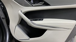 2021 (21) JAGUAR F-PACE 2.0 D200 R-Dynamic SE 5dr Auto AWD 5061825