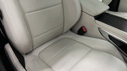 2021 (21) JAGUAR F-PACE 2.0 D200 R-Dynamic SE 5dr Auto AWD 5061829