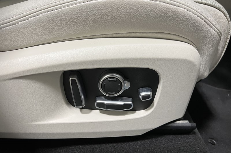 2021 (21) JAGUAR F-PACE 2.0 D200 R-Dynamic SE 5dr Auto AWD 5061828