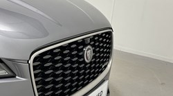 2021 (21) JAGUAR F-PACE 2.0 D200 R-Dynamic SE 5dr Auto AWD 5061857