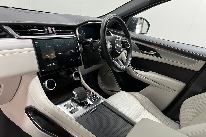 2021 (21) JAGUAR F-PACE 2.0 D200 R-Dynamic SE 5dr Auto AWD 5061845