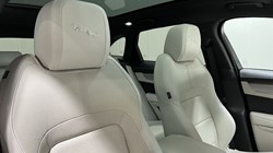 2021 (21) JAGUAR F-PACE 2.0 D200 R-Dynamic SE 5dr Auto AWD 5061830