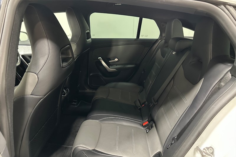 2022 (22) MERCEDES-BENZ CLA 220d AMG Line 5dr Tip Auto 5005715