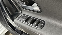 2022 (22) MERCEDES-BENZ CLA 220d AMG Line 5dr Tip Auto 5005725