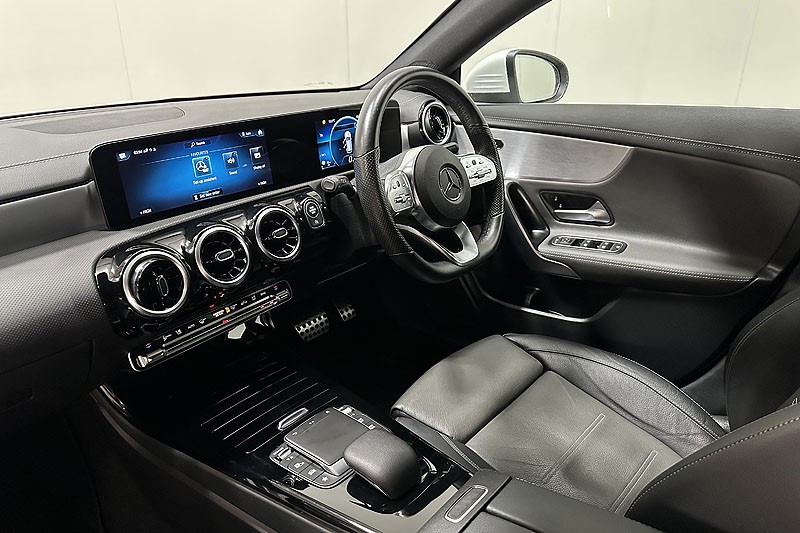 2022 (22) MERCEDES-BENZ CLA 220d AMG Line 5dr Tip Auto 5005743