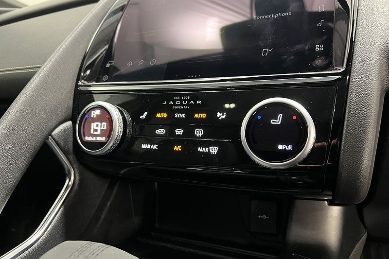 2024 (24) JAGUAR E-PACE 1.5 P300e R-Dynamic SE Black 5dr Auto 5016060