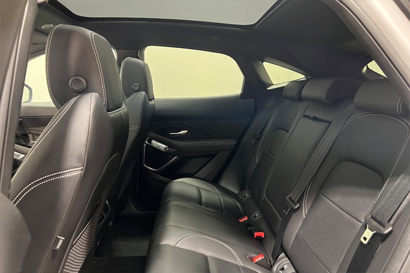 2024 (24) JAGUAR E-PACE 1.5 P300e R-Dynamic SE Black 5dr Auto 5016037