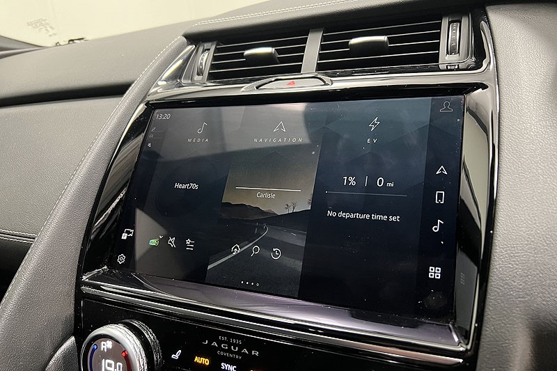2024 (24) JAGUAR E-PACE 1.5 P300e R-Dynamic SE Black 5dr Auto 5016061