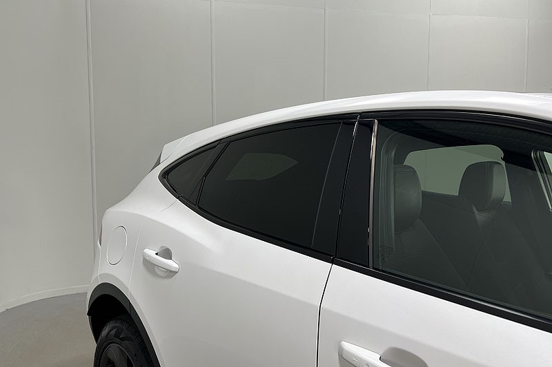 2024 (24) JAGUAR E-PACE 1.5 P300e R-Dynamic SE Black 5dr Auto 5016080