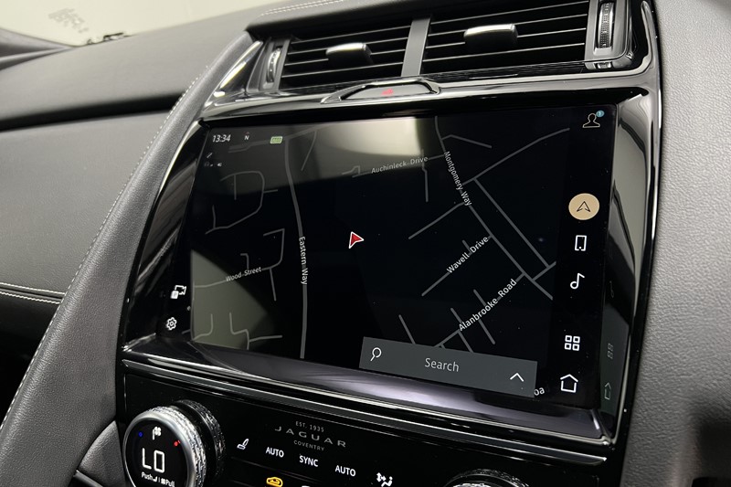 2021 (71) JAGUAR E-PACE 2.0 P200 R-Dynamic Black 5dr Auto 5001574