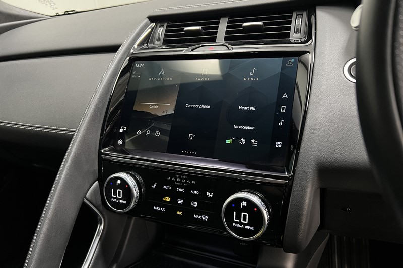 2021 (71) JAGUAR E-PACE 2.0 P200 R-Dynamic Black 5dr Auto 5001569