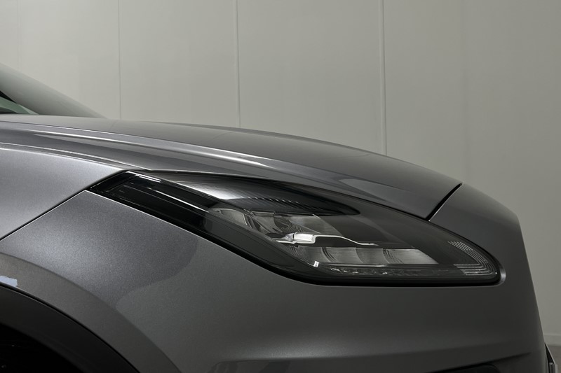 2021 (71) JAGUAR E-PACE 2.0 P200 R-Dynamic Black 5dr Auto 5001594