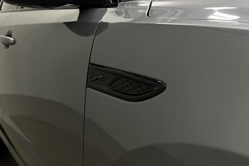 2021 (71) JAGUAR E-PACE 2.0 P200 R-Dynamic Black 5dr Auto 5001593