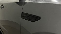 2021 (71) JAGUAR E-PACE 2.0 P200 R-Dynamic Black 5dr Auto 5001593