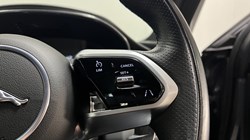 2021 (71) JAGUAR E-PACE 2.0 P200 R-Dynamic Black 5dr Auto 5001565
