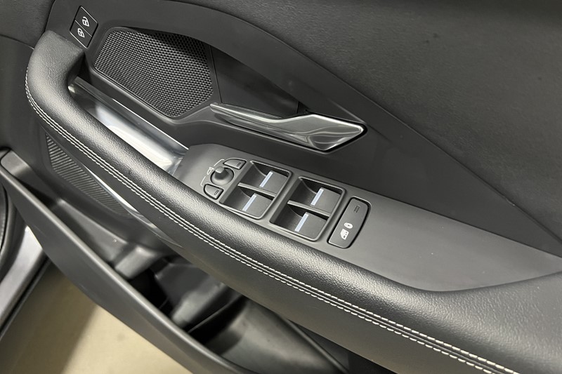 2021 (71) JAGUAR E-PACE 2.0 P200 R-Dynamic Black 5dr Auto 5001558