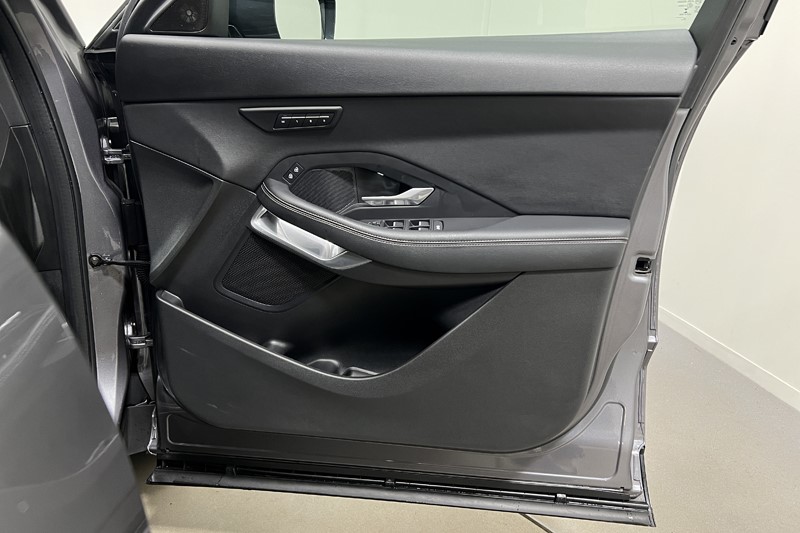 2021 (71) JAGUAR E-PACE 2.0 P200 R-Dynamic Black 5dr Auto 5001557