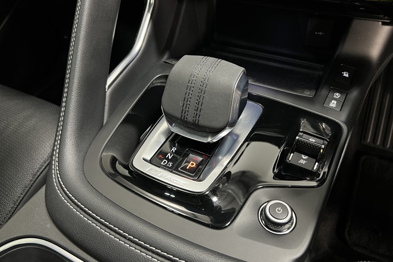 2021 (71) JAGUAR E-PACE 2.0 P200 R-Dynamic Black 5dr Auto 5001568