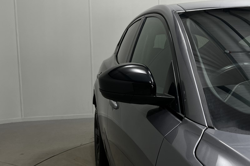 2021 (71) JAGUAR E-PACE 2.0 P200 R-Dynamic Black 5dr Auto 5001592