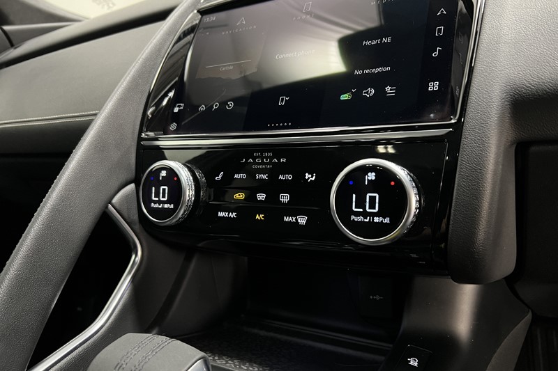 2021 (71) JAGUAR E-PACE 2.0 P200 R-Dynamic Black 5dr Auto 5001570