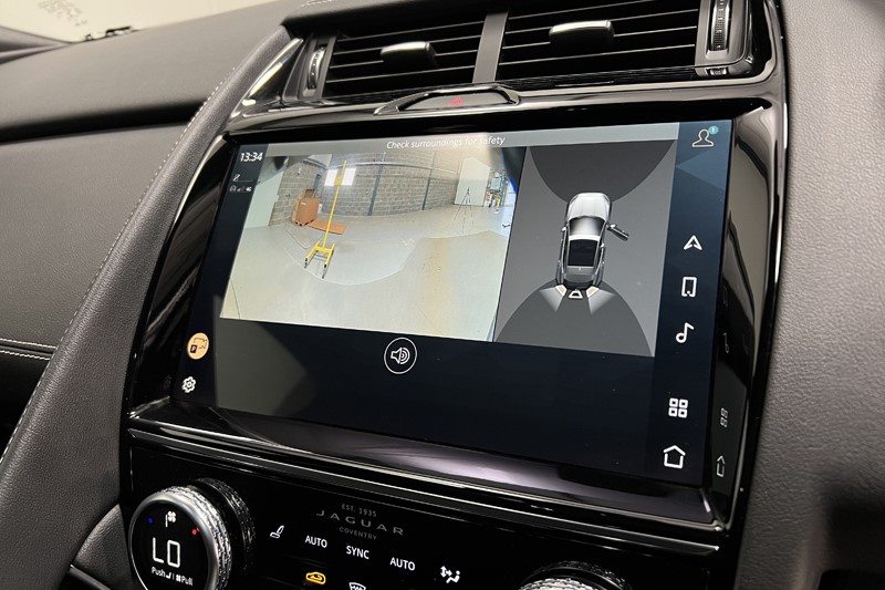 2021 (71) JAGUAR E-PACE 2.0 P200 R-Dynamic Black 5dr Auto 5001573
