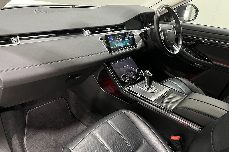 2020 (20) LAND ROVER RANGE ROVER EVOQUE 2.0 P200 SE 5dr Auto 5036563