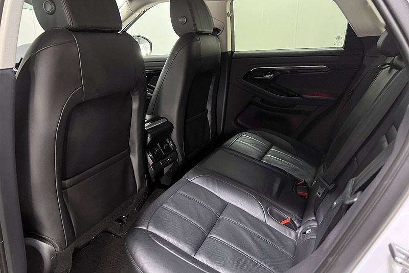 2020 (20) LAND ROVER RANGE ROVER EVOQUE 2.0 P200 SE 5dr Auto 5036565