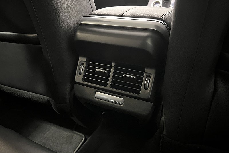 2020 (20) LAND ROVER RANGE ROVER EVOQUE 2.0 P200 SE 5dr Auto 5036541