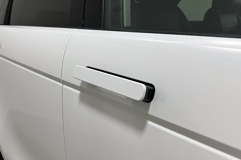 2020 (20) LAND ROVER RANGE ROVER EVOQUE 2.0 P200 SE 5dr Auto 5036572