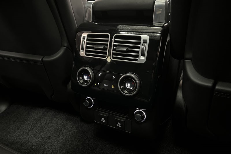 2021 (71) LAND ROVER RANGE ROVER 3.0 D300 Westminster Black 4dr Auto 5050714