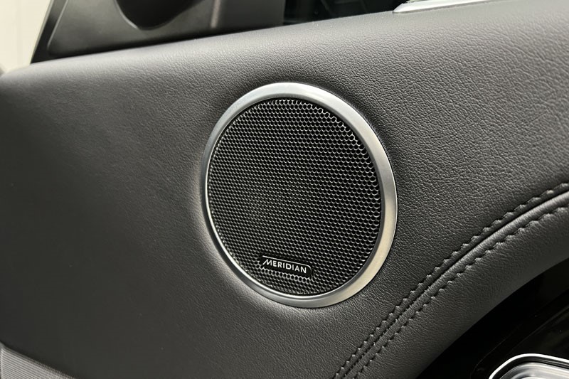 2021 (71) LAND ROVER RANGE ROVER 3.0 D300 Westminster Black 4dr Auto 5050717