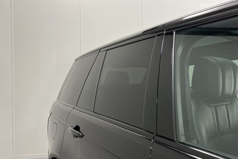 2021 (71) LAND ROVER RANGE ROVER 3.0 D300 Westminster Black 4dr Auto 5050748