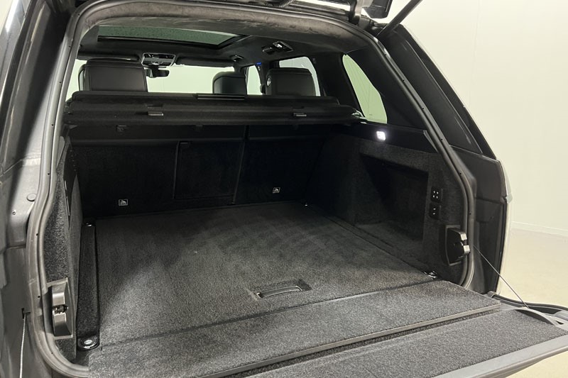 2021 (71) LAND ROVER RANGE ROVER 3.0 D300 Westminster Black 4dr Auto 5050743