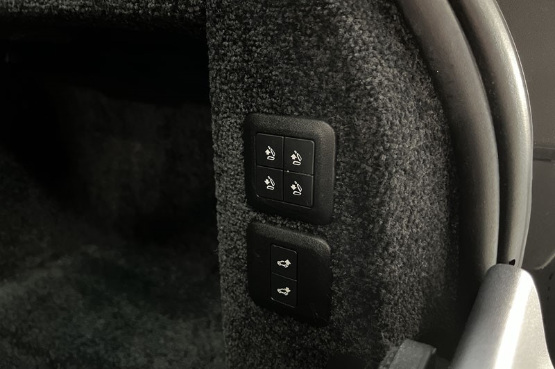 2021 (71) LAND ROVER RANGE ROVER 3.0 D300 Westminster Black 4dr Auto 5050744