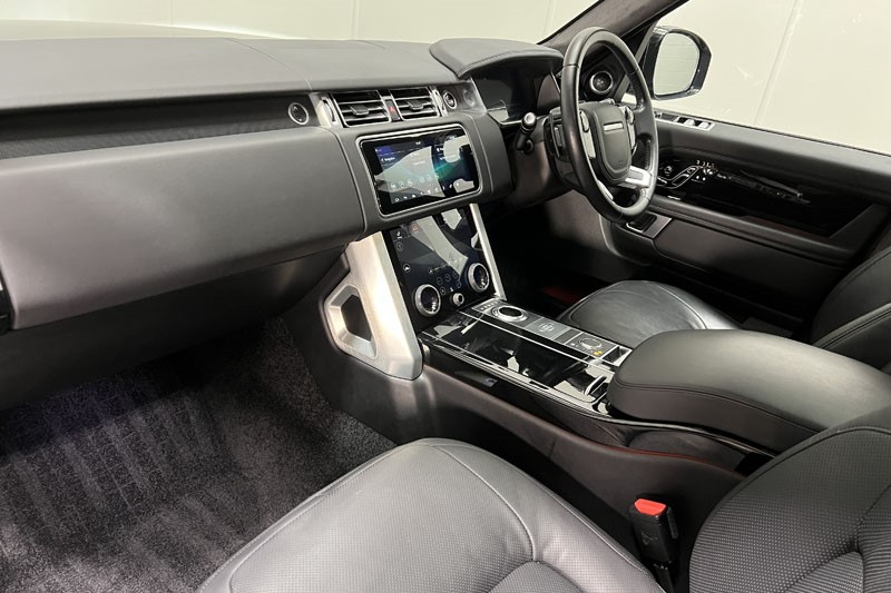 2021 (71) LAND ROVER RANGE ROVER 3.0 D300 Westminster Black 4dr Auto 5050737