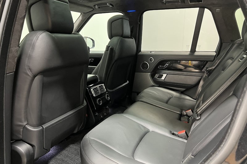 2021 (71) LAND ROVER RANGE ROVER 3.0 D300 Westminster Black 4dr Auto 5050739