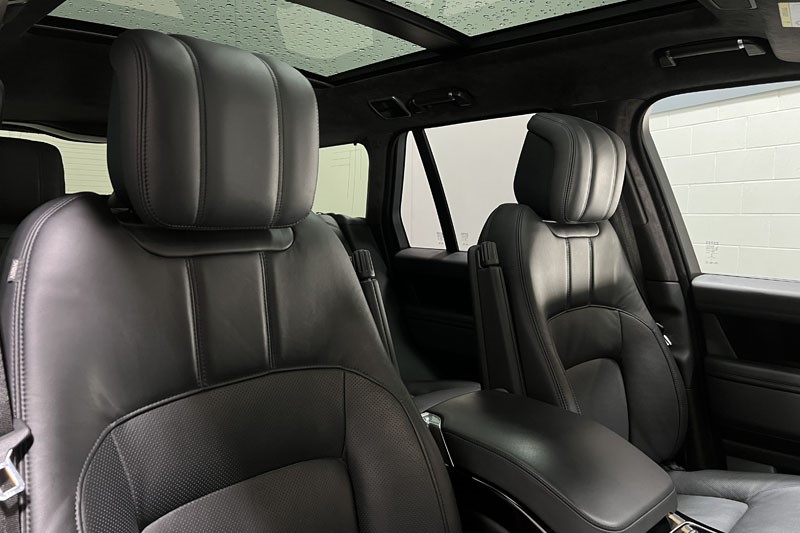 2021 (71) LAND ROVER RANGE ROVER 3.0 D300 Westminster Black 4dr Auto 5050720