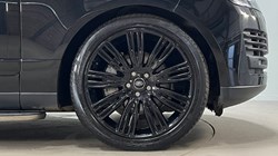 2021 (71) LAND ROVER RANGE ROVER 3.0 D300 Westminster Black 4dr Auto 5050710