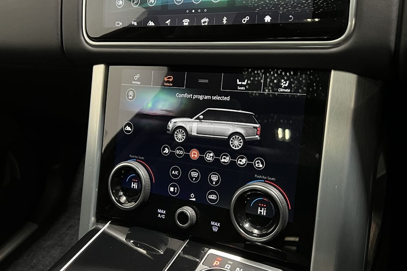 2021 (71) LAND ROVER RANGE ROVER 3.0 D300 Westminster Black 4dr Auto 5050730