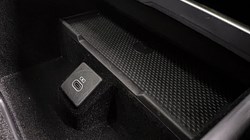 2023 (23) LAND ROVER RANGE ROVER 3.0 D300 SE 4dr Auto 5036330