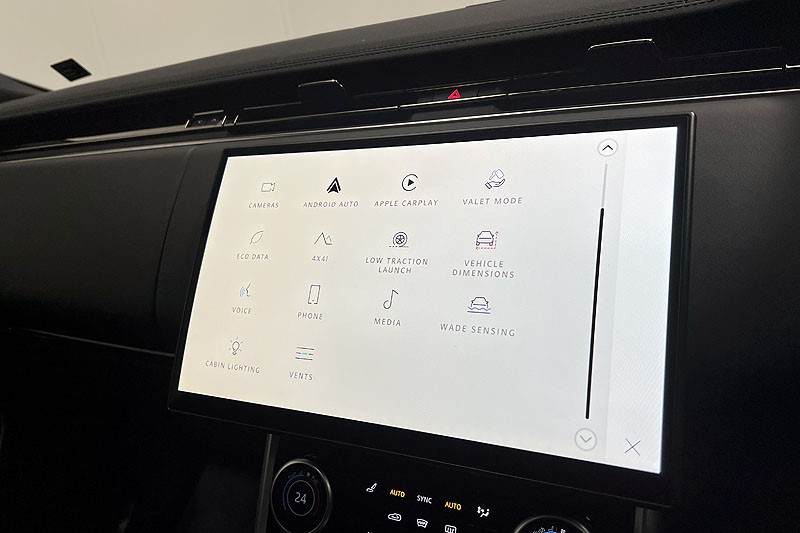 2023 (23) LAND ROVER RANGE ROVER 3.0 D300 SE 4dr Auto 5036338