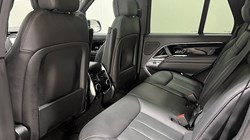 2023 (23) LAND ROVER RANGE ROVER 3.0 D300 SE 4dr Auto 5036344