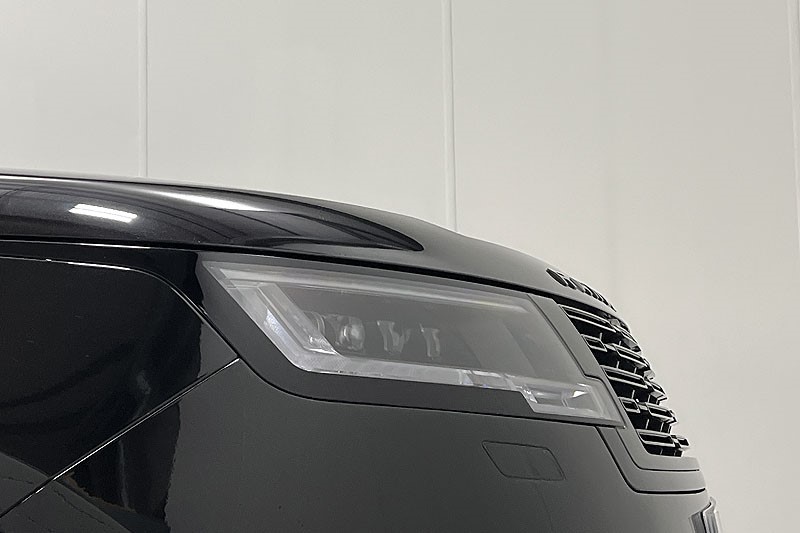 2023 (23) LAND ROVER RANGE ROVER 3.0 D300 SE 4dr Auto 5036357