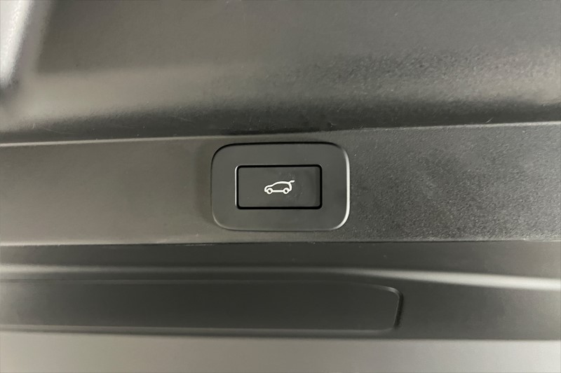 2023 (23) LAND ROVER RANGE ROVER 3.0 D300 SE 4dr Auto 5036350