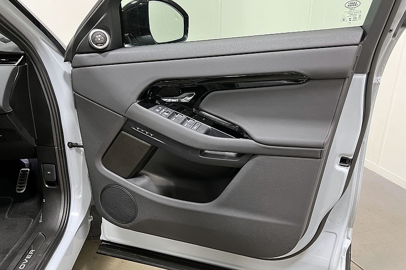 2025 (75) LAND ROVER RANGE ROVER EVOQUE 2.0 D200 Dynamic SE 5dr Auto 5036490