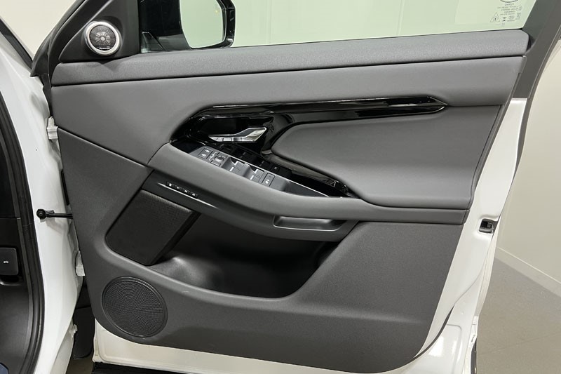 2025 (74) LAND ROVER RANGE ROVER EVOQUE 2.0 D200 Dynamic SE 5dr Auto 5014216